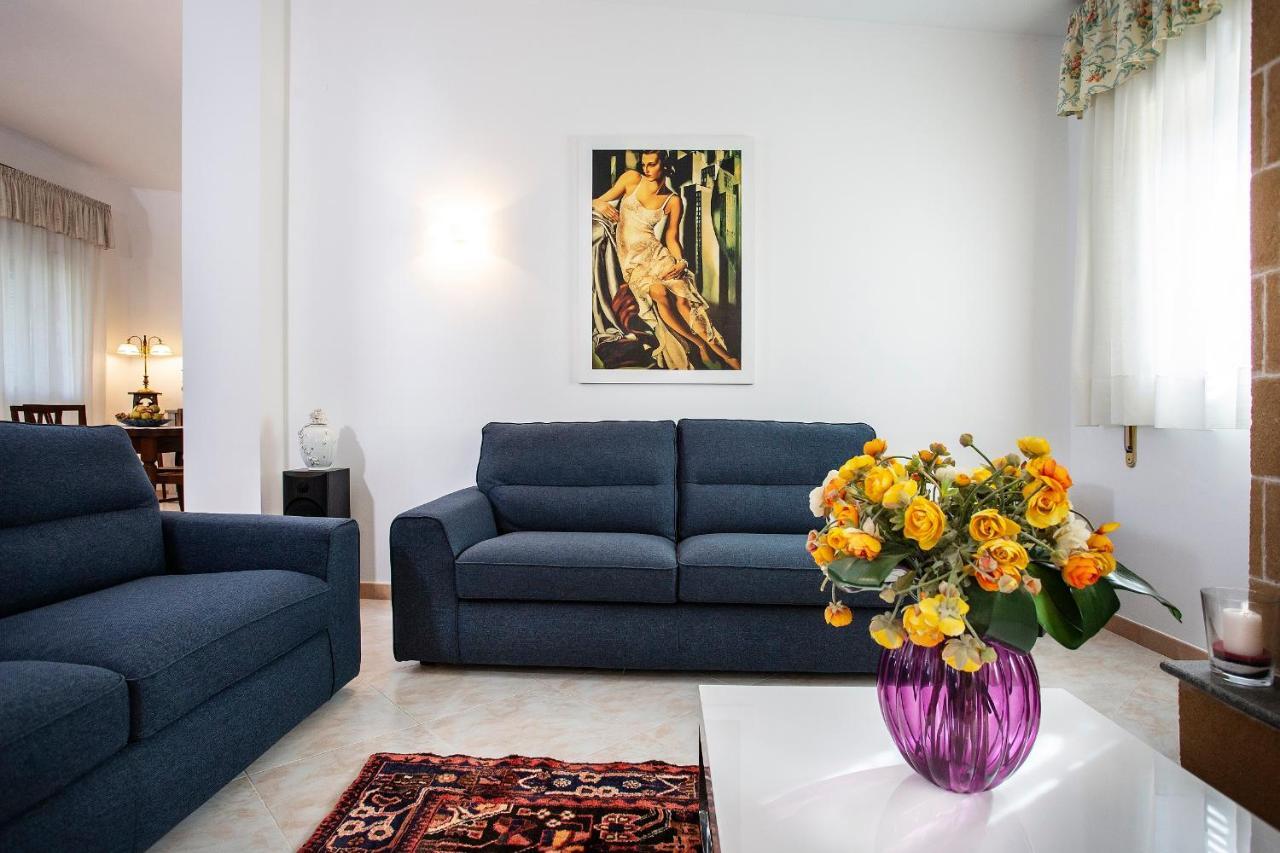 Villa Eva Crispiano Eksteriør bilde